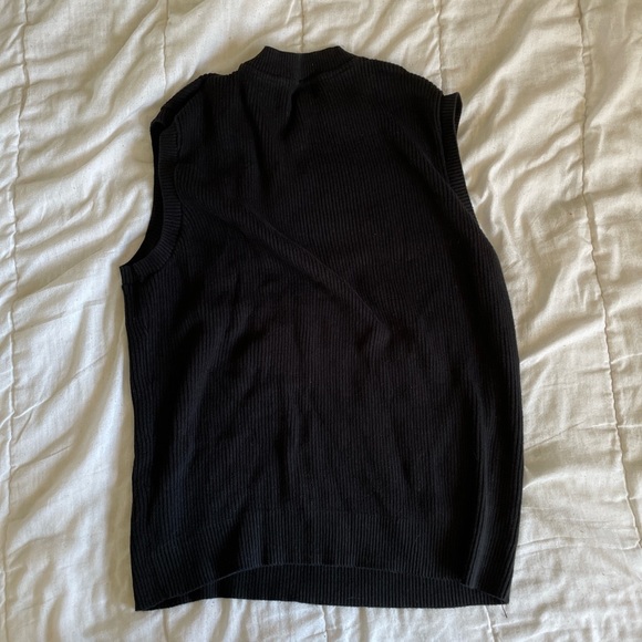 Relaxed Fit Cotton Sweater Vest - Picture 7 of 7